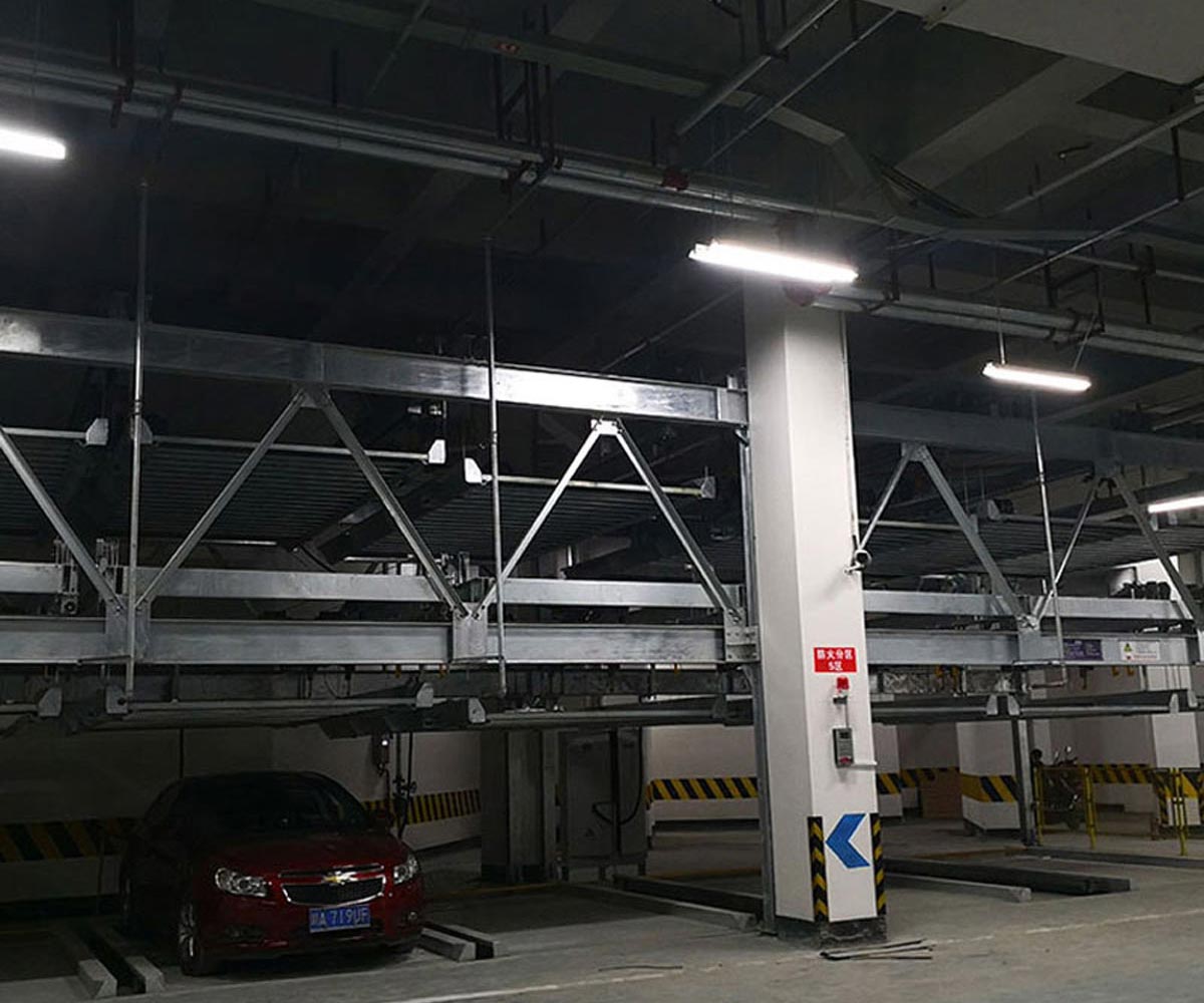 四柱簡(jiǎn)易類機(jī)械式停車庫租用.jpg